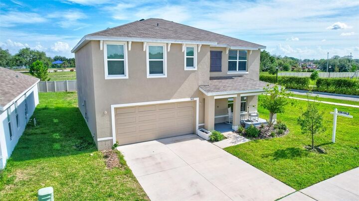 Property Photo:  7601 Rosewood Garden Loop  FL 33637 