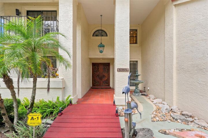 Property Photo:  5359 Saddlebrook Way  FL 33543 