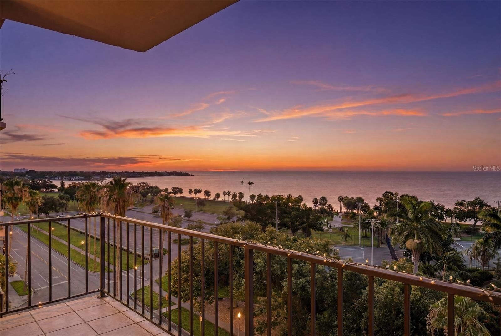 Property Photo: 1120 N Shore Drive NE 802 FL 33701