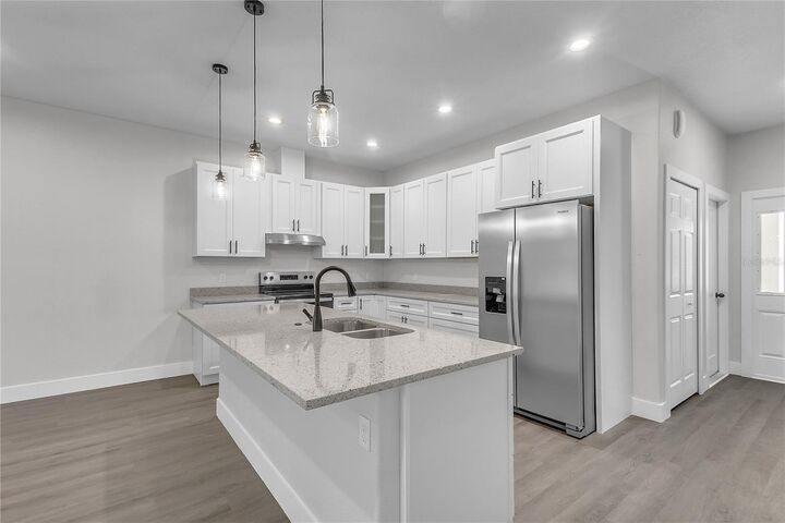 Property Photo:  6 Easton Place  FL 32164 