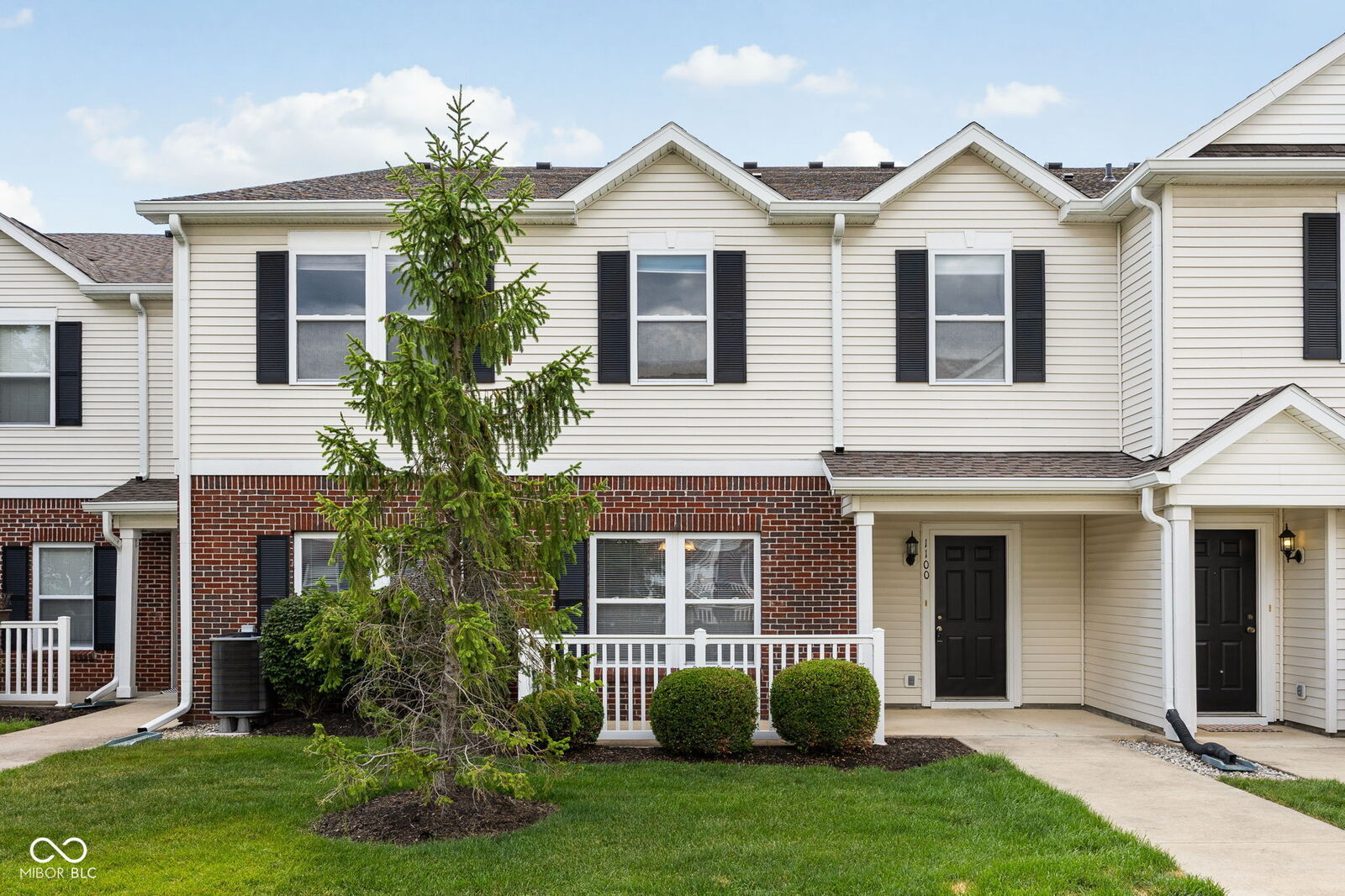 Property Photo:  12175 Bubbling Brook Drive Unit 1100  IN 46038 