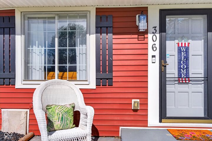 Property Photo:  306 S 8th Avenue  IN 46107 
