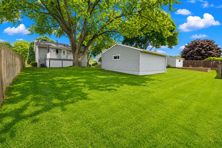 Property Photo:  1551 W Goldcrest Ave  WI 53221 