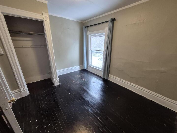 Property Photo:  300 Eureka Avenue SE  MI 49506 