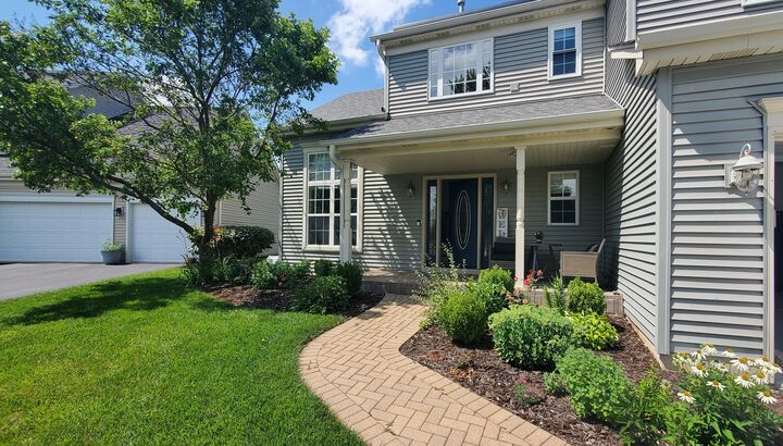 Property Photo:  40W216 Chapman Court  IL 60134 