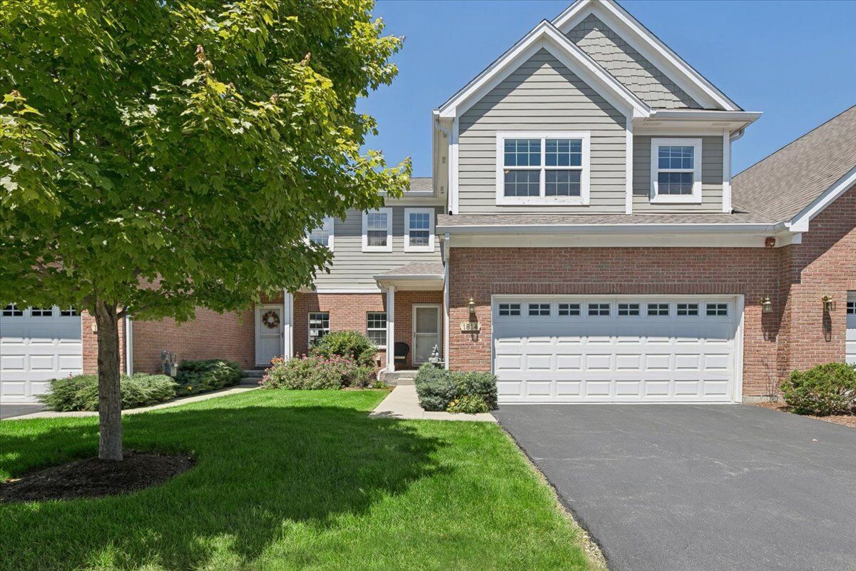 Property Photo:  1814 Torrey Parkway  IL 60048 