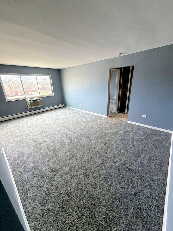 Property Photo: 723 Grant Avenue 3C IL 60411