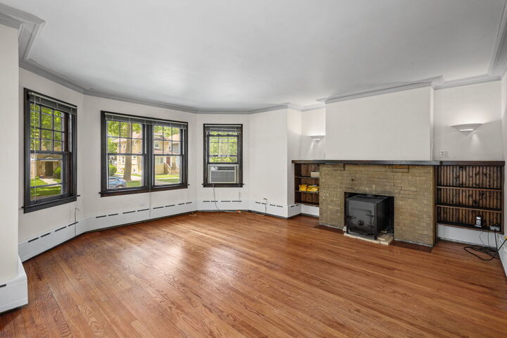 Property Photo:  614 N Humphrey Avenue  IL 60302 