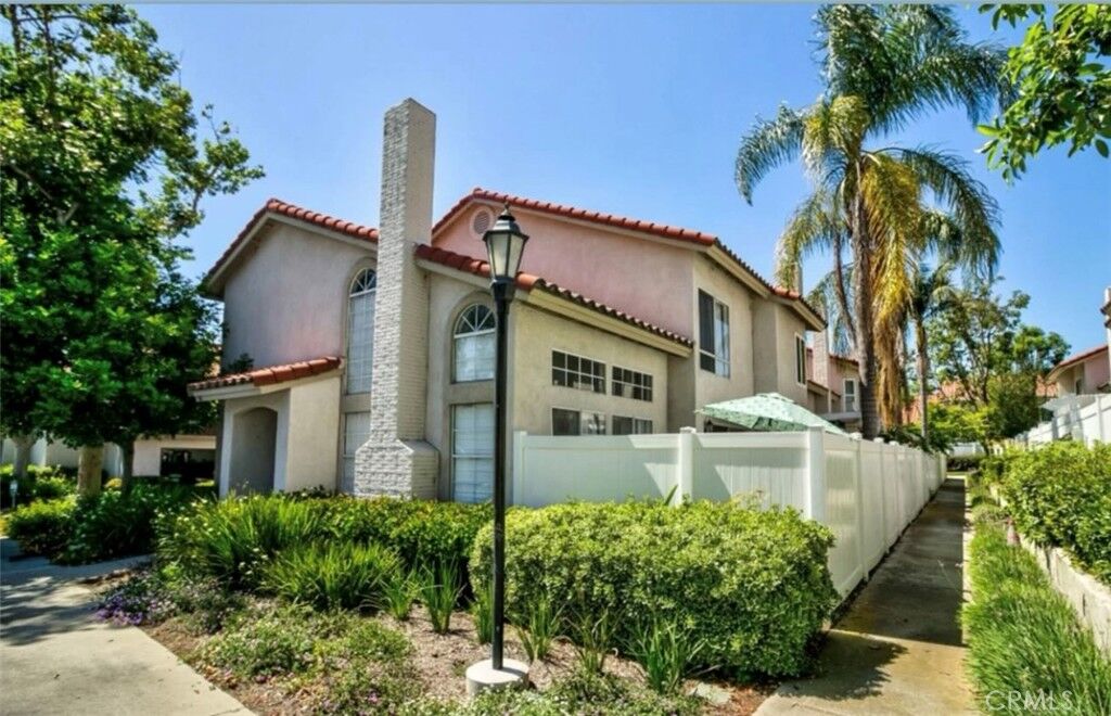 Property Photo: 10 Buttercup CA 92688