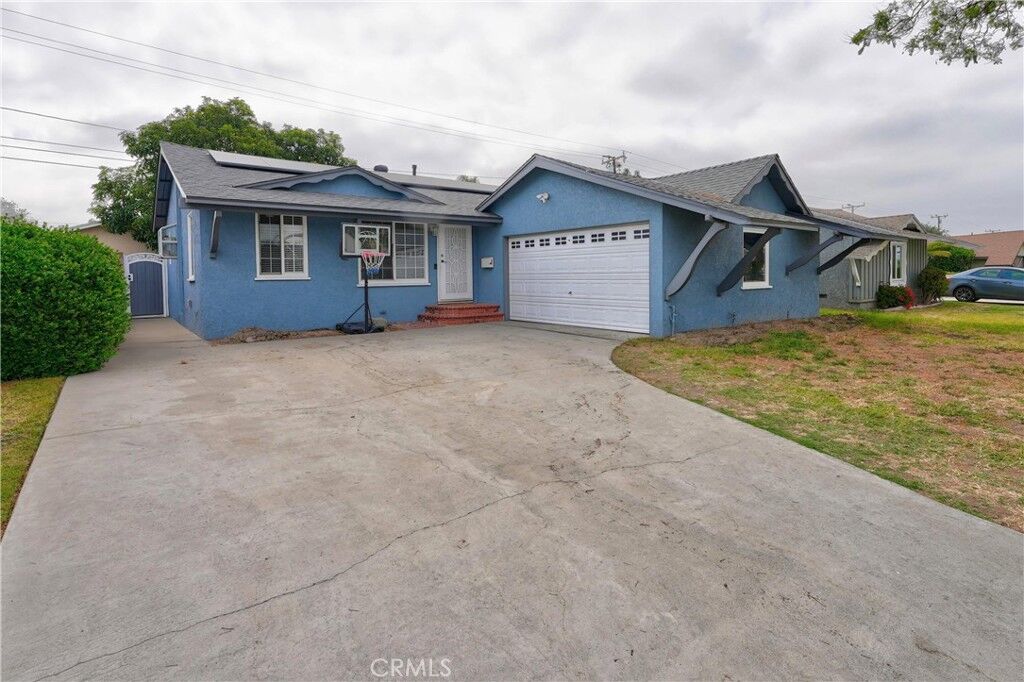 Property Photo: 20734 Hawaiian CA 90715