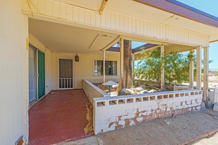 Property Photo:  347 Wheel Hub Place  CA 92004 