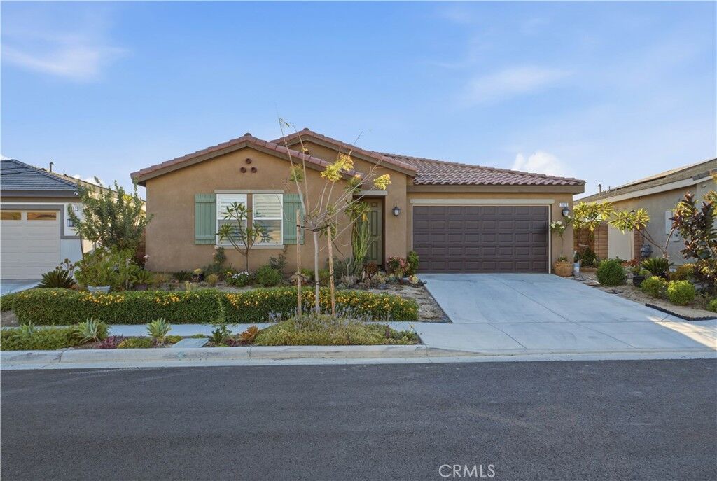 Property Photo: 7675 Orangebrook CA 92507