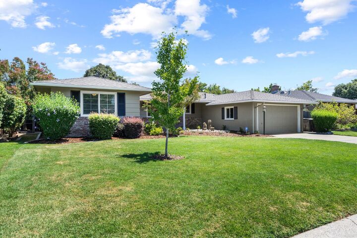 Property Photo: 1141 Brownwyk Drive CA 95822