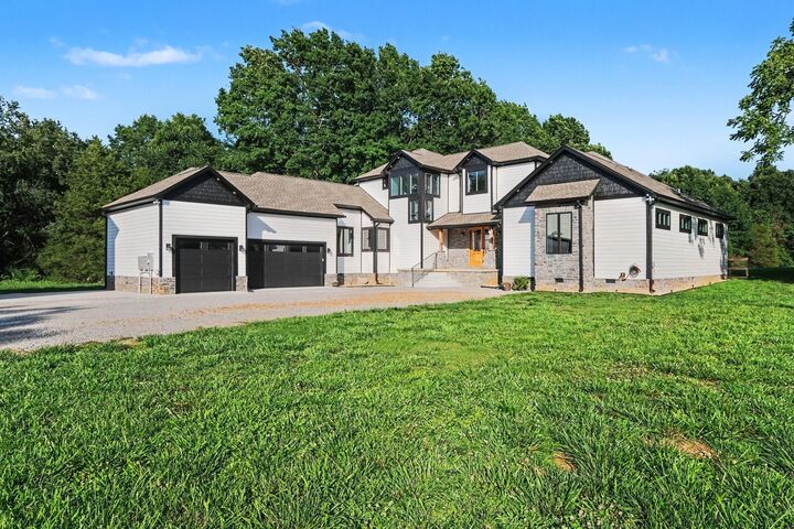 Property Photo: 2267 Hunter Rd TN 37091