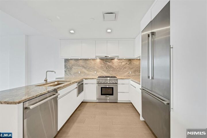 Property Photo: 320 Adolphus Avenue 806 NJ 07010