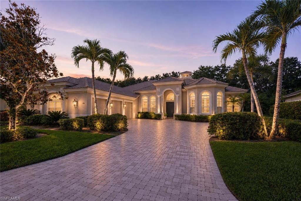 Property Photo: 480 Terracina Way FL 34119