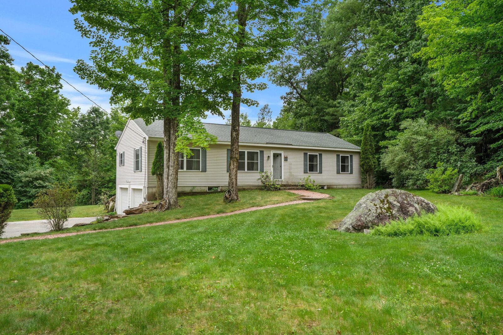 Property Photo:  51 Rockland Road  NH 03281 