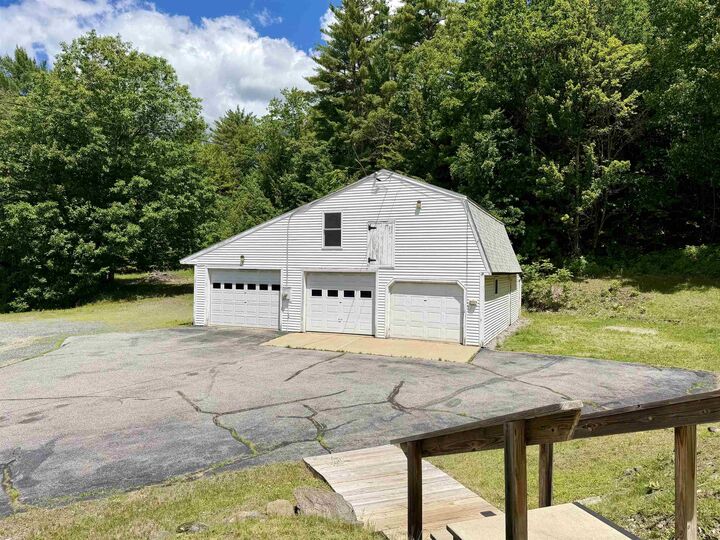 Property Photo:  892 South Main Street  NH 03773 