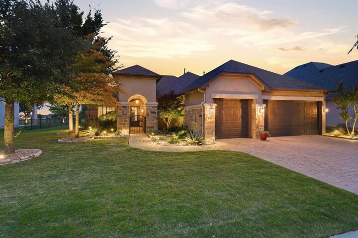 Property Photo:  8713 Gardenia Drive  TX 76207 