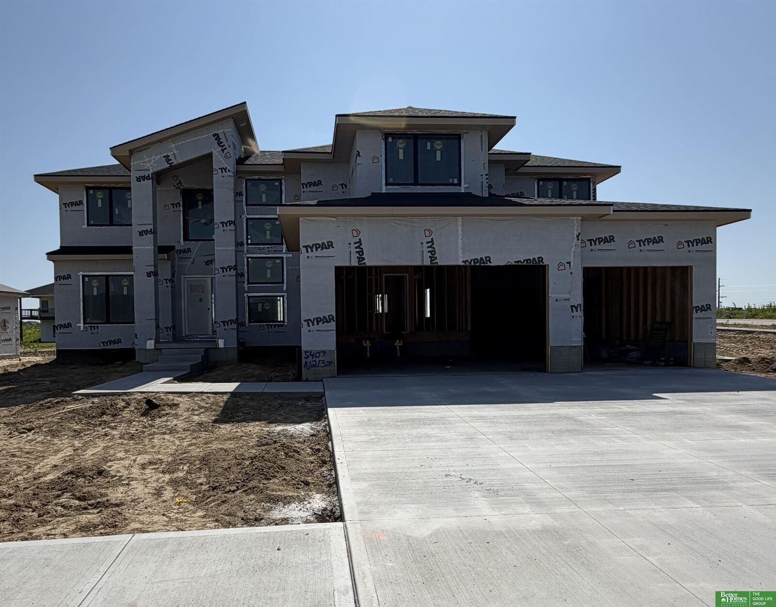Property Photo:  5407 N 213th Street  NE 68022 