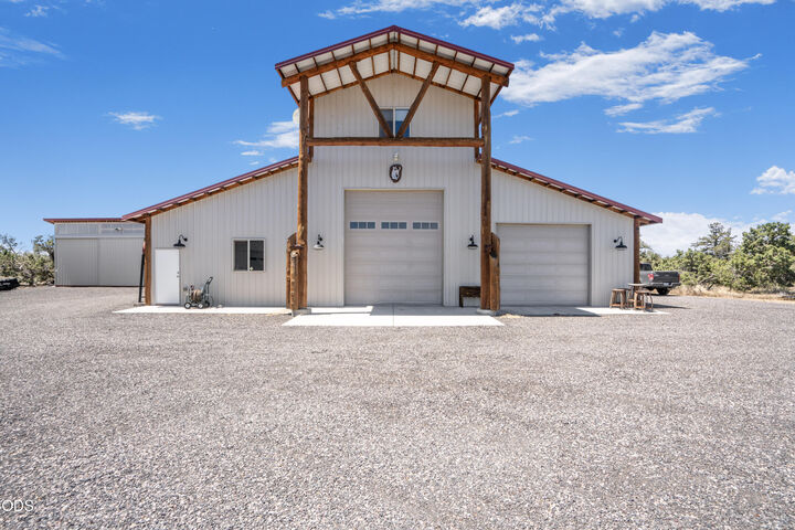 Property Photo: 12213 SW Ranch Road OR 97753