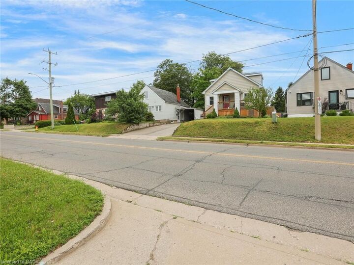 Property Photo:  219 Lancaster Street W  ON N2H 4T9 