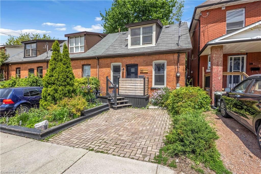 Property Photo:  30 Sunset Avenue  ON L8R 1V6 