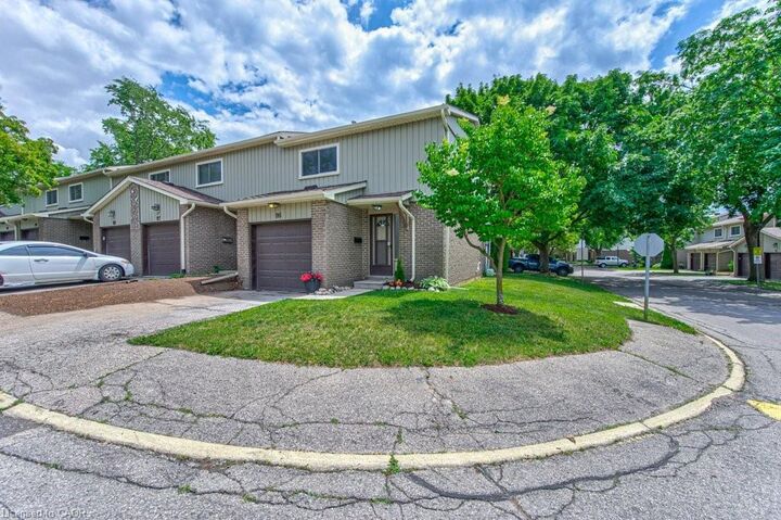 Property Photo:  51 Paulander Drive 116  ON N2M 5E5 