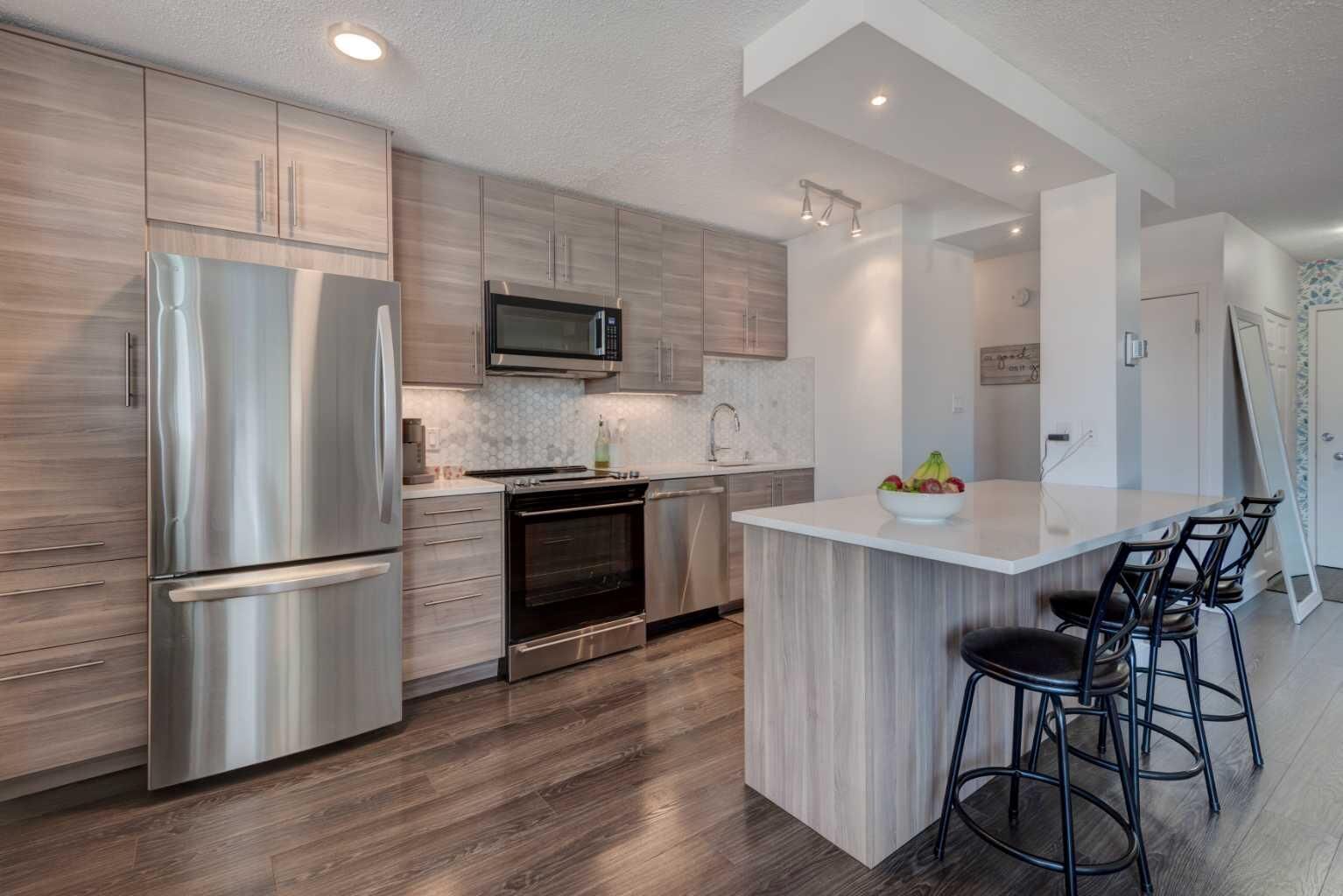 Property Photo: 1027 Cameron Avenue SW 510 AB T2T 0K3