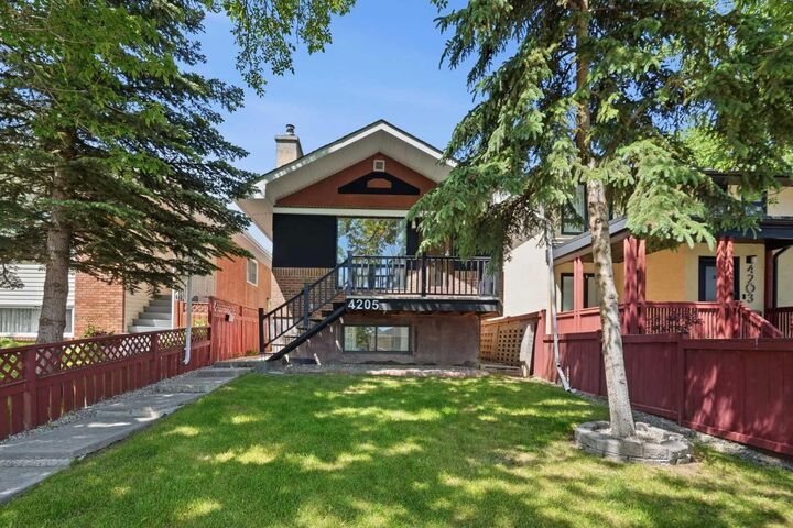 4205 16 Street SW — photo 1