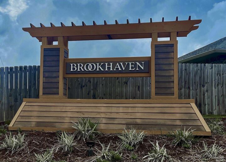 Property Photo:  3485 Blaney Dr  FL 32533 