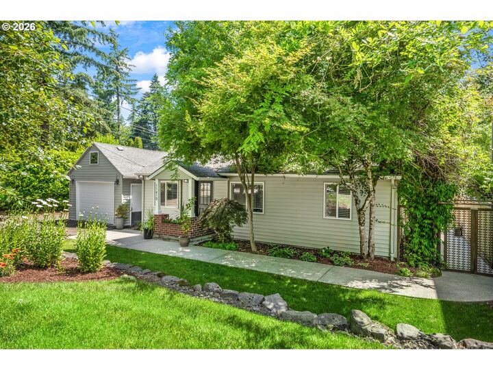 Property Photo: 11410 SW 47th Ave OR 97219