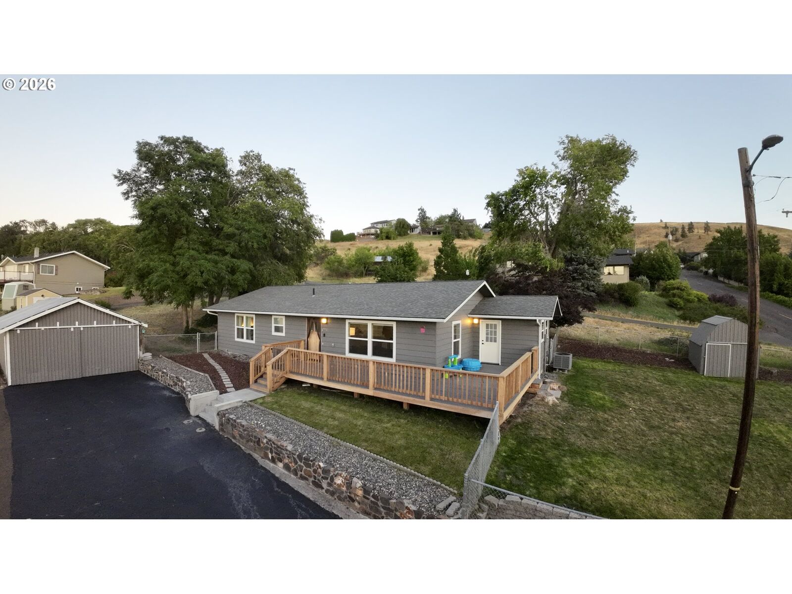 Property Photo: 1640 Morton St OR 97058