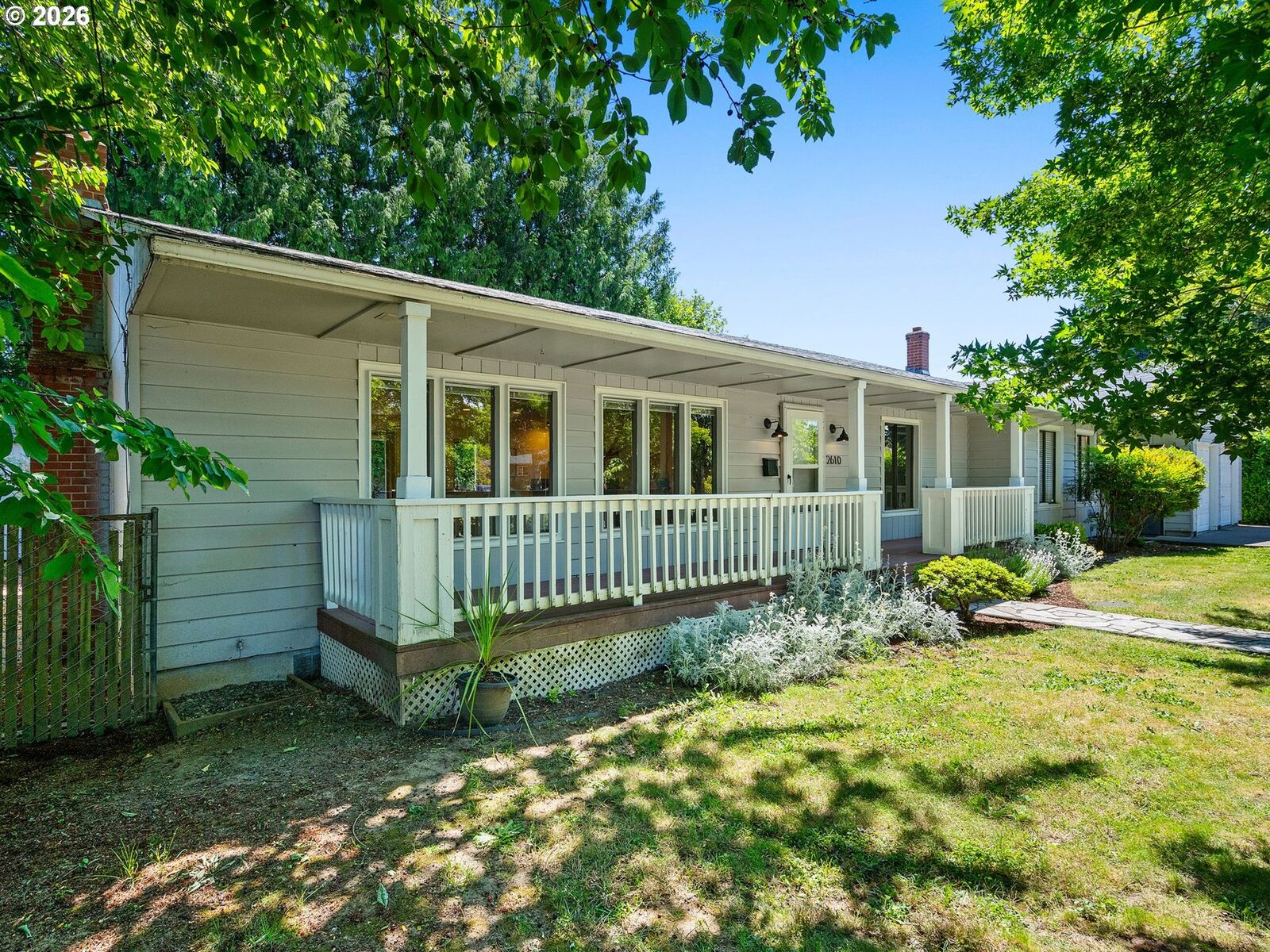 Property Photo: 2610 NE 107th Ave OR 97220