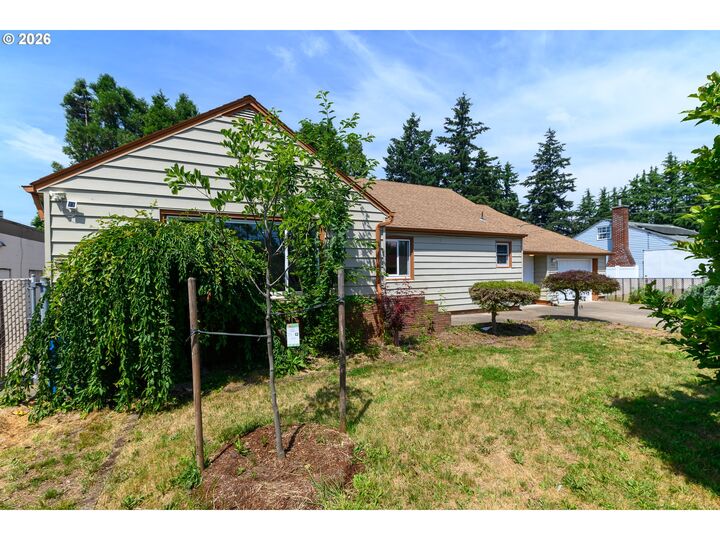 Property Photo: 1515 NE 118th Ave OR 97220