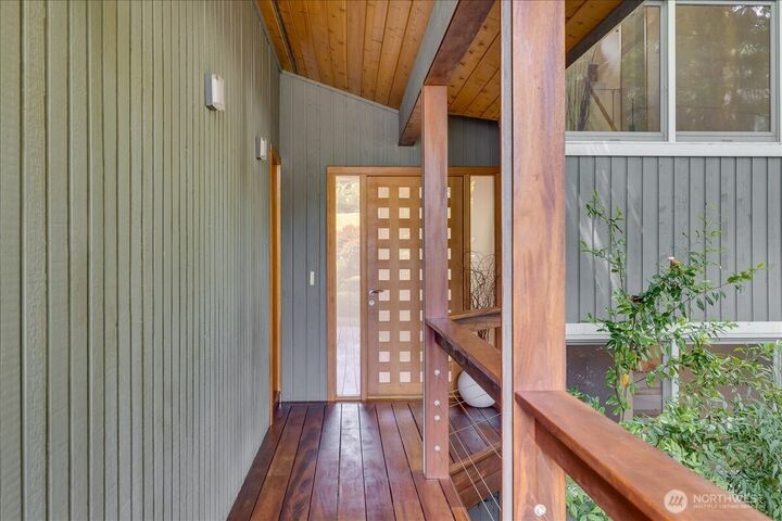 Property Photo:  6144 NE 194th Place  WA 98028 