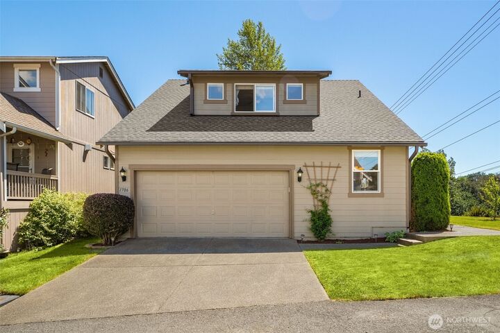 Property Photo: 1706 81st Ave NE WA 98258