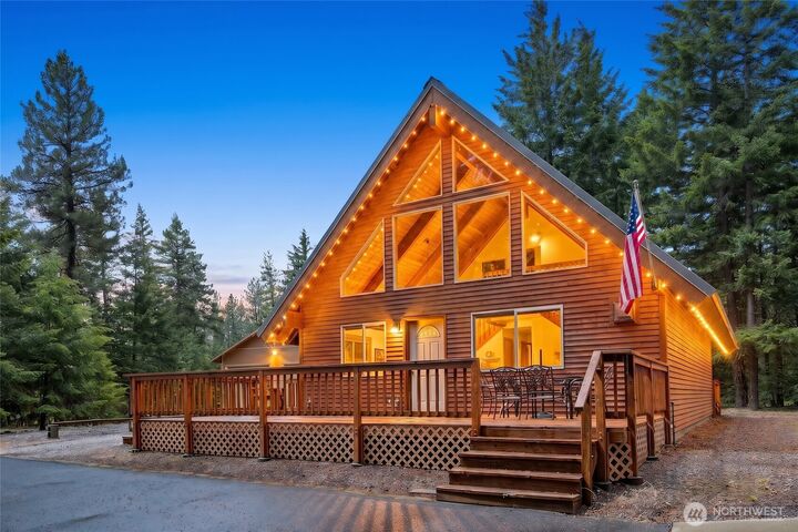 Property Photo: 420 Vinegar Bend Road WA 98940