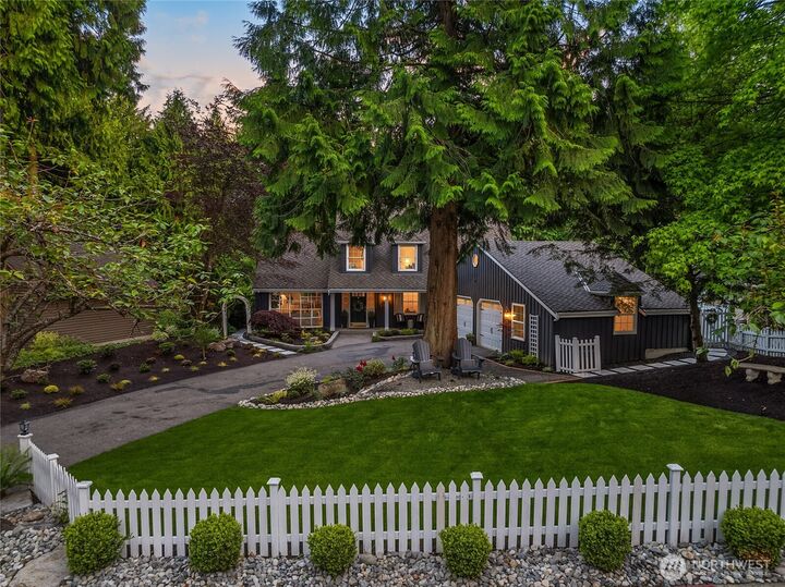 Property Photo:  20603 NE 37th Way  WA 98074 