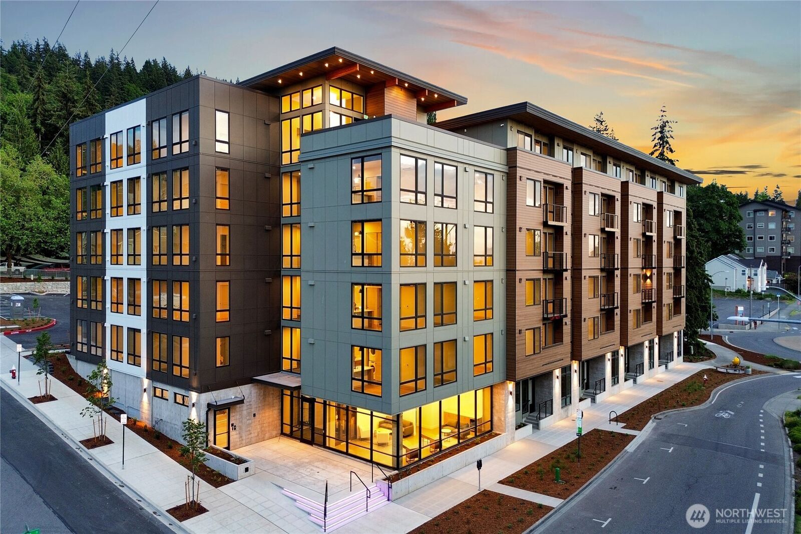 Property Photo:  820 N State Street 606  WA 98225 