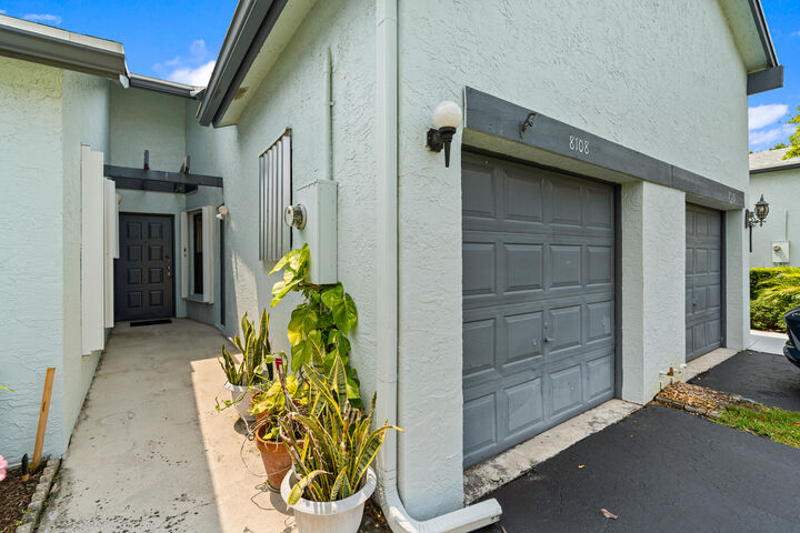 Property Photo: 8108 NW 100th Lane FL 33321