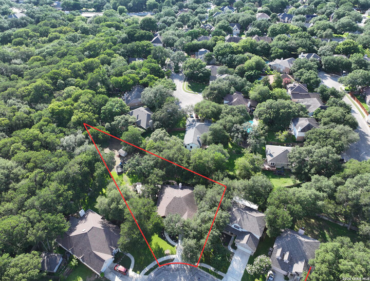 Property Photo:  220 Nandina Ct  TX 78108 