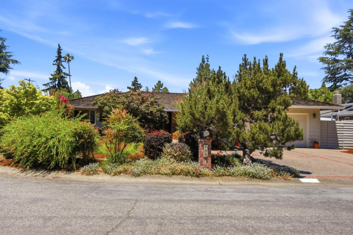 Property Photo: 950 Black Mountain Court CA 94024