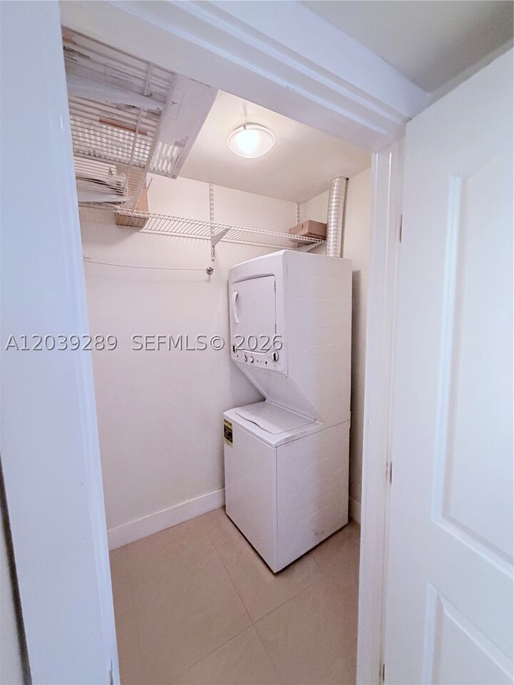 Property Photo:  13872 SW 90th Ave 210-Ff  FL 33176 
