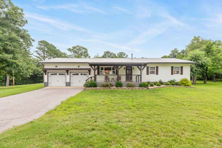 Property Photo: 702 Shadrack Road MO 65624