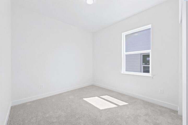 Property Photo:  4448 Conifer St  WA 99353 