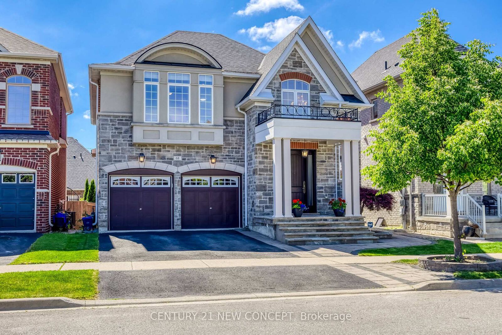 Property Photo:  68 Jolana Crescent  ON L7G 0G4 