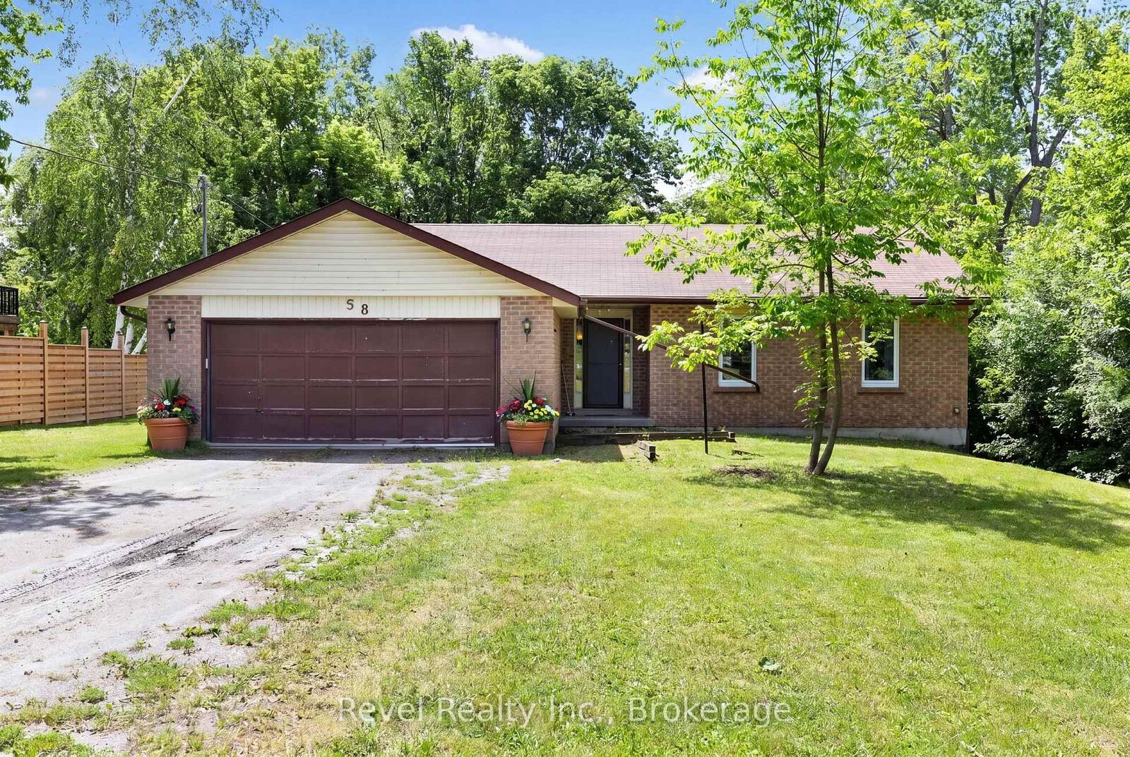 Property Photo: 58 Verna Drive ON K0M 2C0