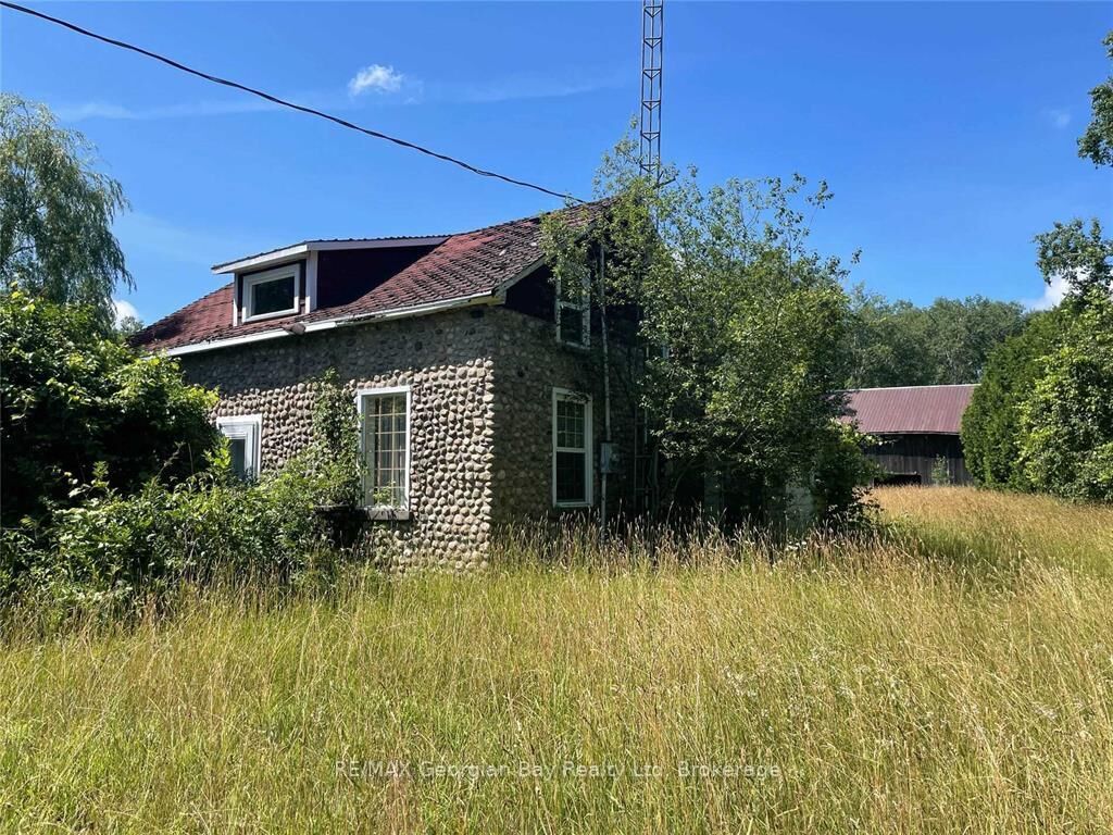 Property Photo: 6950 County Rd 93 Road ON L0K 2E1