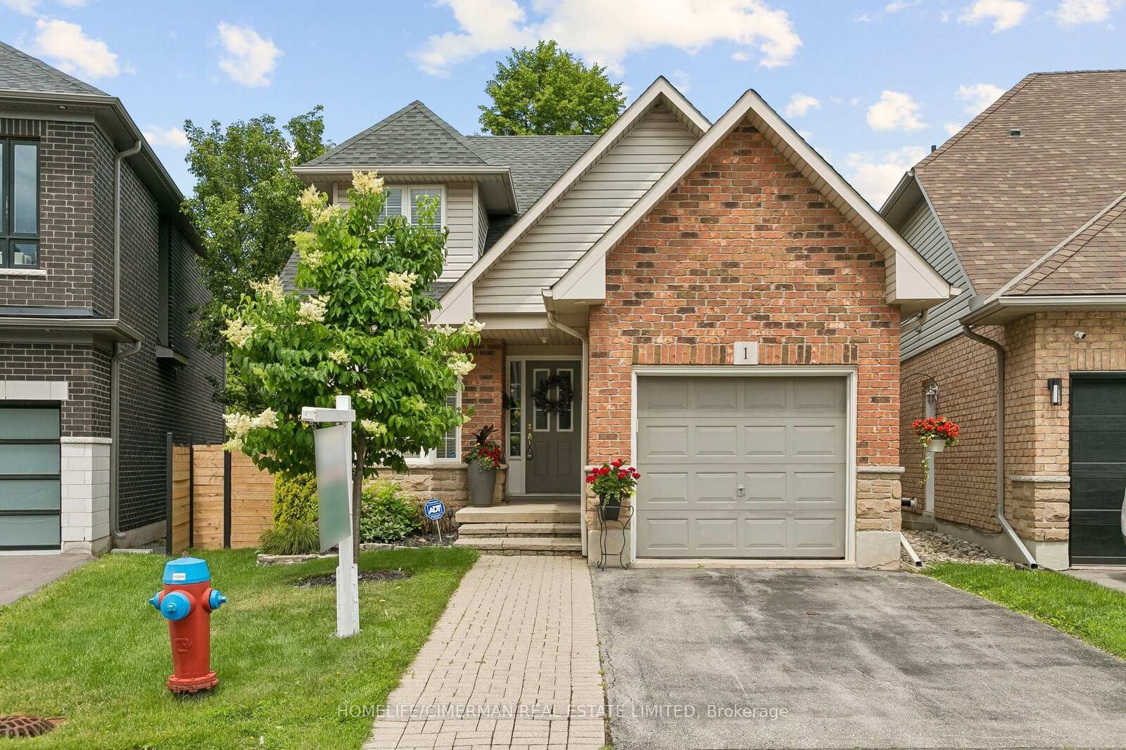 Property Photo: 1173 Bellview Crescent 1 ON L7S 1C9
